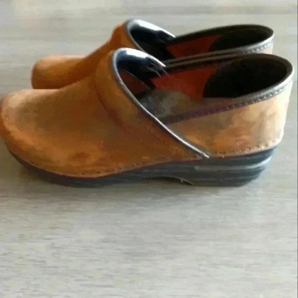 Dansko NWOT - Picture 2 of 8